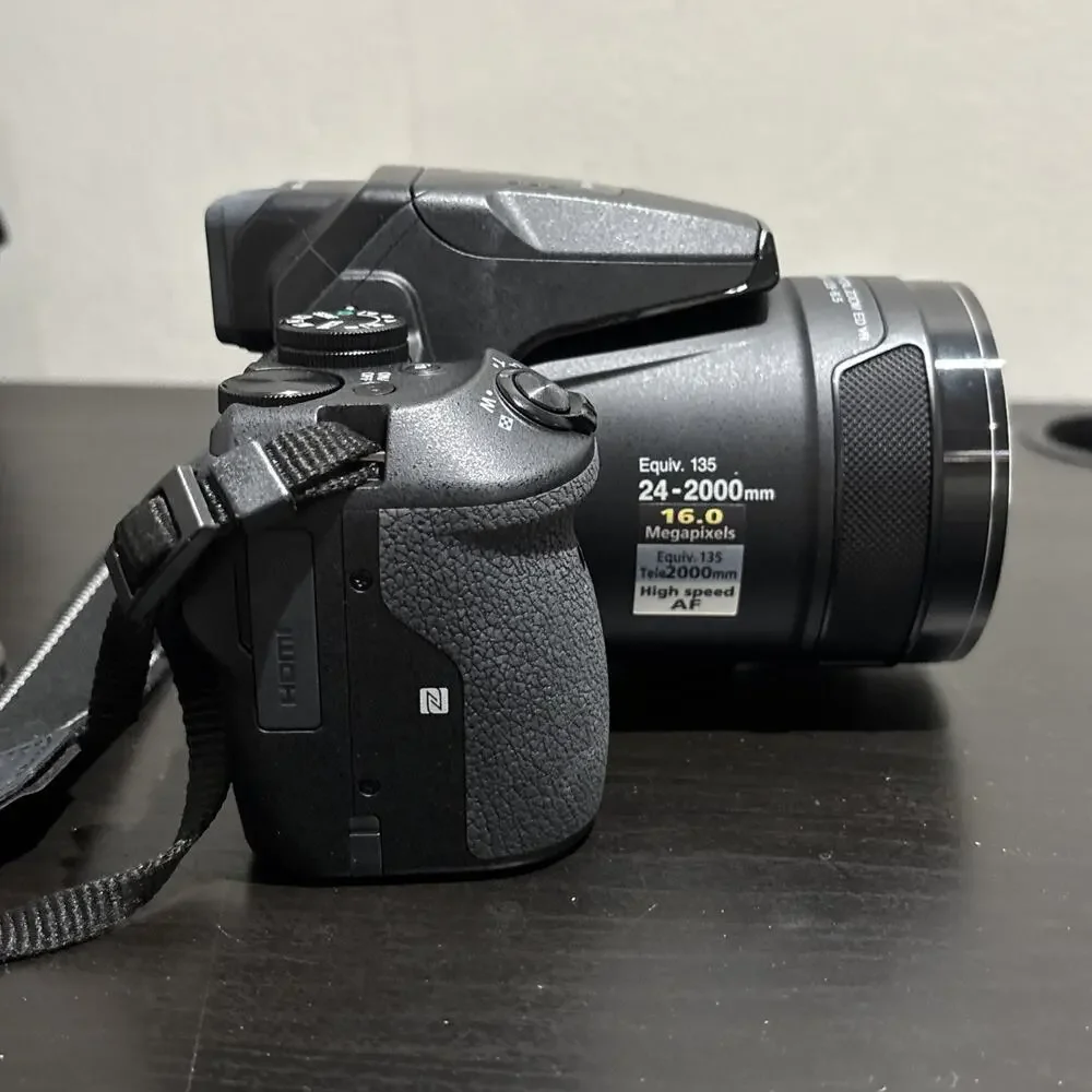 Nikon coolpix P900 Digital Camera 16MP 83x Optical Zoom With Bag & Accessories